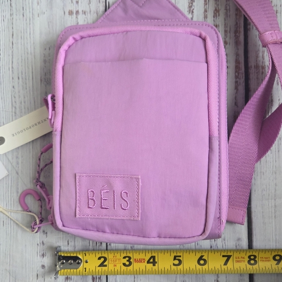 BEIS The Sport Sling Crossbody Bag in Berry Water Bottle Holder NEW NWT - Picture 11 of 13